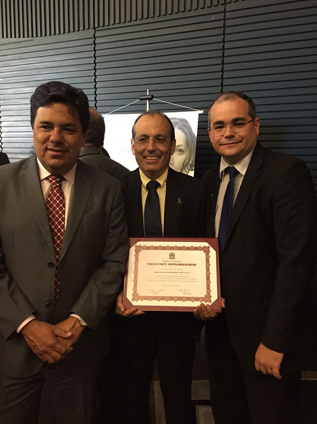 hcp recebe premio dr pinotti em brasilia 03